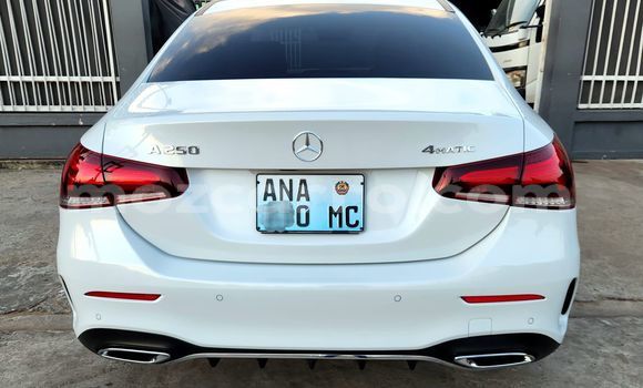 Comprar Usado Mercedes-Benz A200 Branco Carro em Maputo em Maputo Comprar Usado Mercedes-Benz A200 Branco Carro em Maputo em Maputo