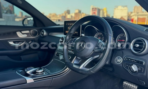 Comprar Usado Mercedes-Benz C-Classe Azul Carro em Maputo em Maputo Comprar Usado Mercedes-Benz C-Classe Azul Carro em Maputo em Maputo