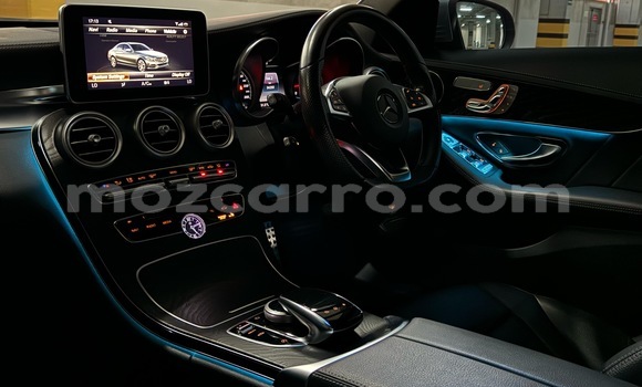 Comprar Usado Mercedes-Benz C-Classe Azul Carro em Maputo em Maputo Comprar Usado Mercedes-Benz C-Classe Azul Carro em Maputo em Maputo