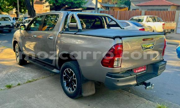 Comprar Novo Toyota Hilux Prata Carro em Maputo em Maputo Comprar Novo Toyota Hilux Prata Carro em Maputo em Maputo