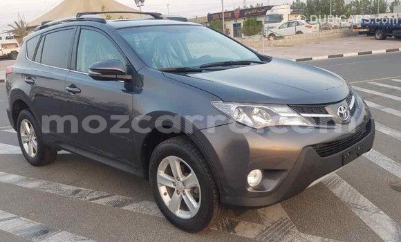 Tenga Imported Toyota Highlander Zvimwe Mota in Import - Dubai in Cabo Delgado Tenga Imported Toyota Highlander Zvimwe Mota in Import - Dubai in Cabo Delgado