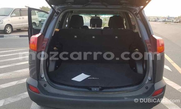 Tenga Imported Toyota Highlander Zvimwe Mota in Import - Dubai in Cabo Delgado Tenga Imported Toyota Highlander Zvimwe Mota in Import - Dubai in Cabo Delgado