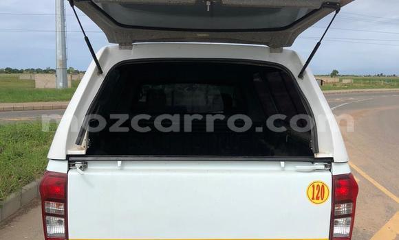 Buy Used Isuzu D-MAX White Car in Maputo in Maputo Buy Used Isuzu D-MAX White Car in Maputo in Maputo