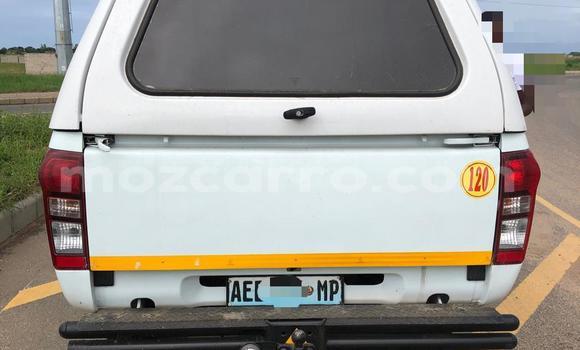 Buy Used Isuzu D-MAX White Car in Maputo in Maputo Buy Used Isuzu D-MAX White Car in Maputo in Maputo