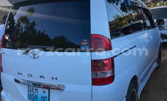 Tenga Tsaru Toyota Noah Chena Mota in Maputo in Maputo Tenga Tsaru Toyota Noah Chena Mota in Maputo in Maputo