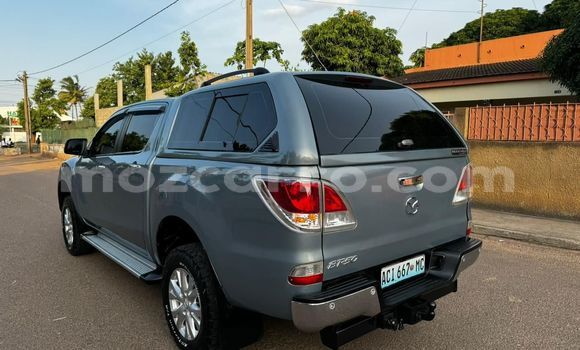 Comprar Novo Mazda BT-50 Prata Carro em Maputo em Maputo Comprar Novo Mazda BT-50 Prata Carro em Maputo em Maputo