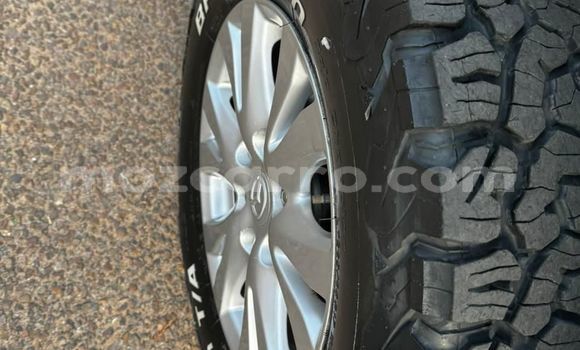 Comprar Novo Mazda BT-50 Prata Carro em Maputo em Maputo Comprar Novo Mazda BT-50 Prata Carro em Maputo em Maputo