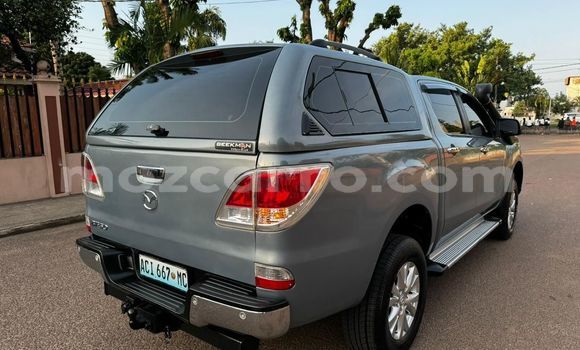 Comprar Novo Mazda BT-50 Prata Carro em Maputo em Maputo Comprar Novo Mazda BT-50 Prata Carro em Maputo em Maputo