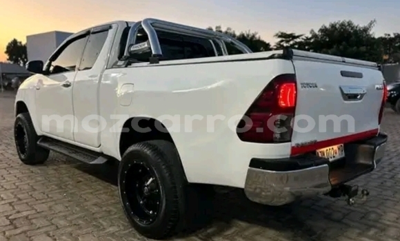 Comprar Usado Toyota Hilux Branco Carro em Maputo em Maputo Comprar Usado Toyota Hilux Branco Carro em Maputo em Maputo