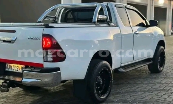 Comprar Usado Toyota Hilux Branco Carro em Maputo em Maputo Comprar Usado Toyota Hilux Branco Carro em Maputo em Maputo