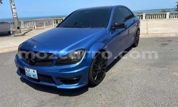 Comprar Usado Mercedes‒Benz 200 Azul Carro em Maputo em Maputo Comprar Usado Mercedes‒Benz 200 Azul Carro em Maputo em Maputo