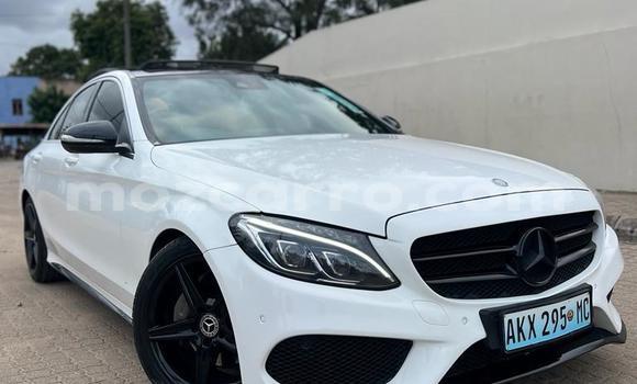 Tenga Tsaru Mercedes‒Benz C-klasse AMG Chena Mota in Maputo in Maputo