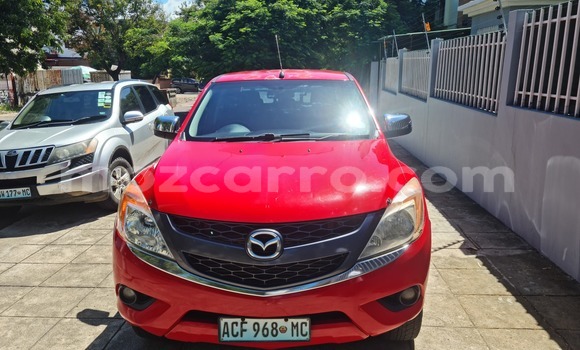 Comprar Usado Mazda BT-50 Vermelho Carro em Maputo em Maputo Comprar Usado Mazda BT-50 Vermelho Carro em Maputo em Maputo