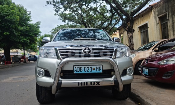 Tenga Tsaru Toyota Hilux Zvimwe Mota in Maputo in Maputo Tenga Tsaru Toyota Hilux Zvimwe Mota in Maputo in Maputo