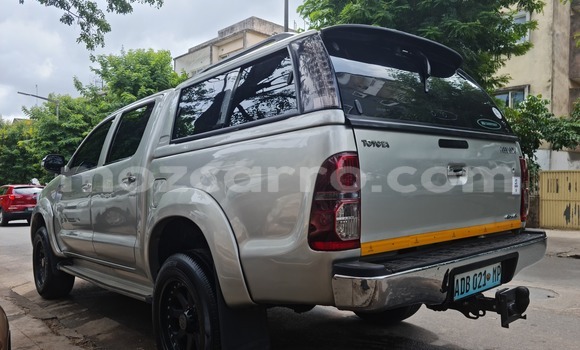 Tenga Tsaru Toyota Hilux Zvimwe Mota in Maputo in Maputo Tenga Tsaru Toyota Hilux Zvimwe Mota in Maputo in Maputo