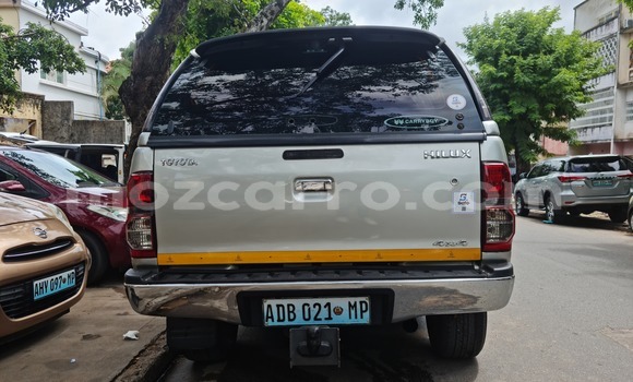 Tenga Tsaru Toyota Hilux Zvimwe Mota in Maputo in Maputo Tenga Tsaru Toyota Hilux Zvimwe Mota in Maputo in Maputo