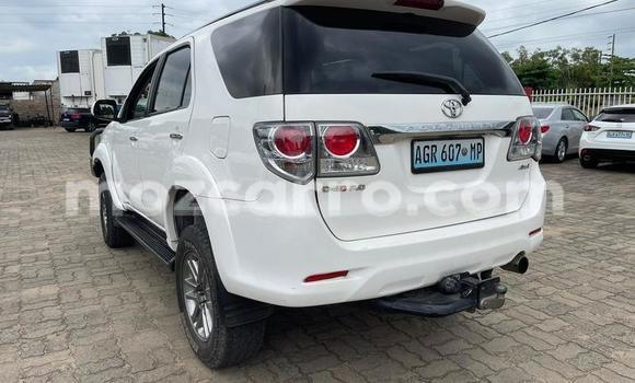 Buy Used Toyota Fortuner White Car in Maputo in Maputo Buy Used Toyota Fortuner White Car in Maputo in Maputo