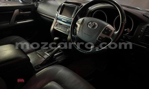 Comprar Usado Toyota Land Cruiser Prado Branco Carro em Bela Vista em Maputo Comprar Usado Toyota Land Cruiser Prado Branco Carro em Bela Vista em Maputo