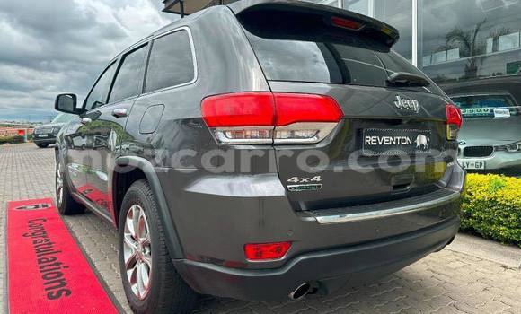 Comprar Usado Jeep Grand Cherokee Preto Carro em Balama em Cabo Delgado Comprar Usado Jeep Grand Cherokee Preto Carro em Balama em Cabo Delgado