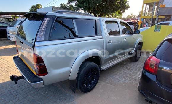 Tenga Tsaru Toyota Hilux Zvimwe Mota in Maputo in Maputo Tenga Tsaru Toyota Hilux Zvimwe Mota in Maputo in Maputo