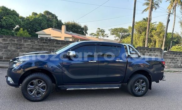 Comprar Usado Mazda BT-50 Azul Carro em Maputo em Maputo Comprar Usado Mazda BT-50 Azul Carro em Maputo em Maputo