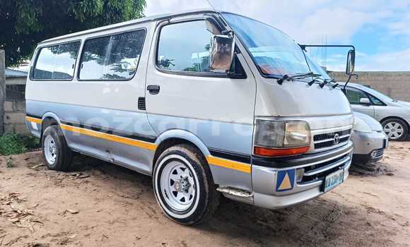 Comprar Usado Toyota Hiace Branco Carro em Maputo em Maputo Comprar Usado Toyota Hiace Branco Carro em Maputo em Maputo