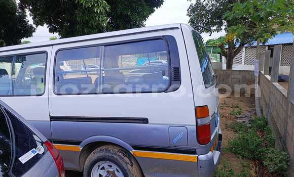 Comprar Usado Toyota Hiace Branco Carro em Maputo em Maputo Comprar Usado Toyota Hiace Branco Carro em Maputo em Maputo