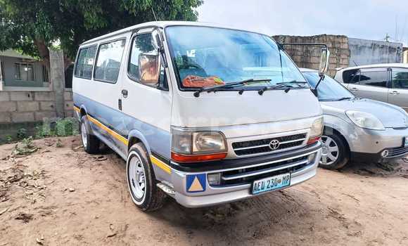 Comprar Usado Toyota Hiace Branco Carro em Maputo em Maputo Comprar Usado Toyota Hiace Branco Carro em Maputo em Maputo