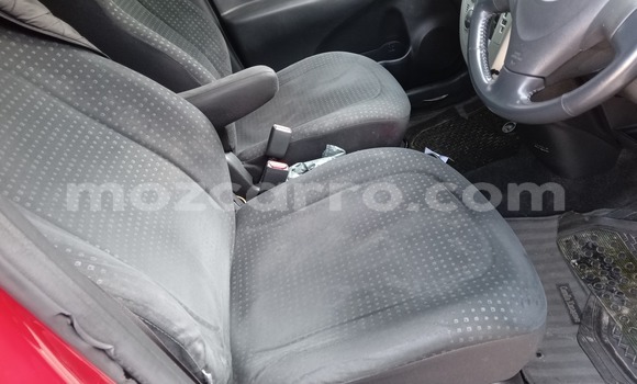 Nunua Ilio tumika Toyota Ractis Nyekundu Gari ndani ya Maputo nchini Maputo Nunua Ilio tumika Toyota Ractis Nyekundu Gari ndani ya Maputo nchini Maputo