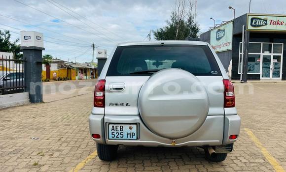 Nunua Ilio tumika Toyota RAV4 Fedha Gari ndani ya Maputo nchini Maputo Nunua Ilio tumika Toyota RAV4 Fedha Gari ndani ya Maputo nchini Maputo