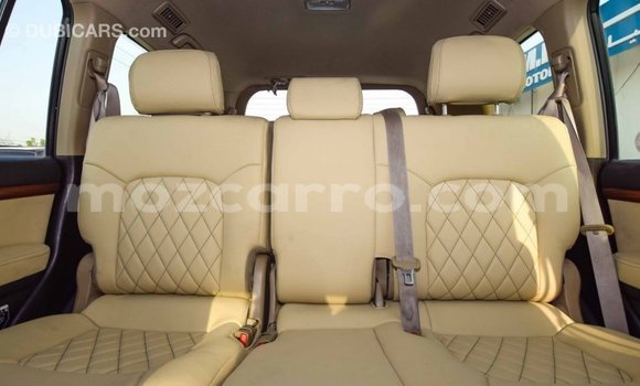 Comprar Importar Toyota Land Cruiser Branco Carro em Import - Dubai em Cabo Delgado Comprar Importar Toyota Land Cruiser Branco Carro em Import - Dubai em Cabo Delgado