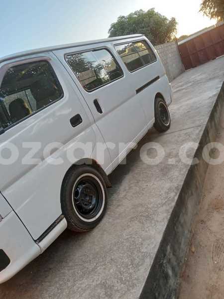 Big with watermark nissan caravan maputo maputo 21360