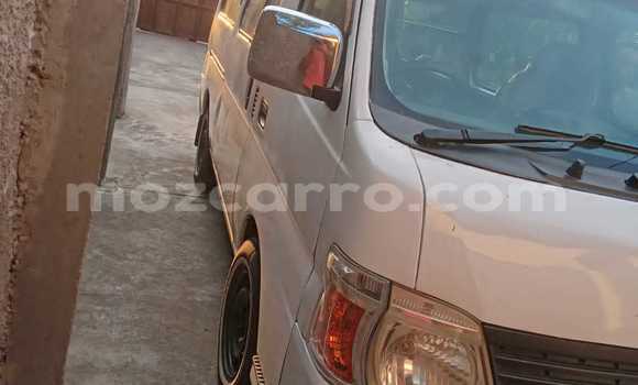 Nunua Ilio tumika Nissan Caravan Nyeupe Gari ndani ya Maputo nchini Maputo Nunua Ilio tumika Nissan Caravan Nyeupe Gari ndani ya Maputo nchini Maputo