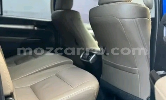 Nunua Ilio tumika Toyota Hiluxe Revo Bluu Gari ndani ya Maputo nchini Maputo Nunua Ilio tumika Toyota Hiluxe Revo Bluu Gari ndani ya Maputo nchini Maputo