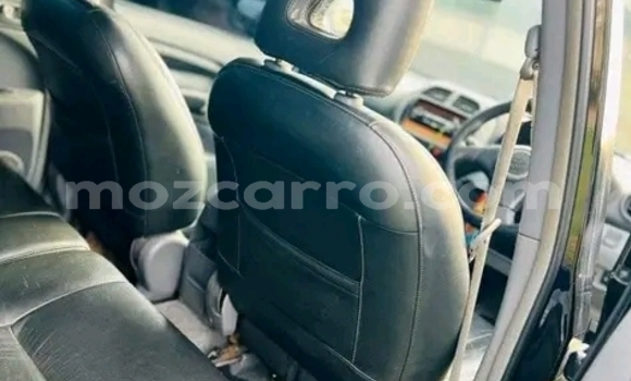 Comprar Usado Toyota RAV4 Preto Carro em Maputo em Maputo Comprar Usado Toyota RAV4 Preto Carro em Maputo em Maputo