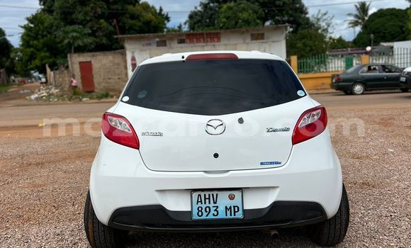 Comprar Usado Mazda Demio Branco Carro em Maputo em Maputo Comprar Usado Mazda Demio Branco Carro em Maputo em Maputo