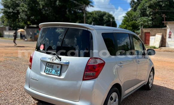 Comprar Usado Toyota Ractis Prata Carro em Maputo em Maputo Comprar Usado Toyota Ractis Prata Carro em Maputo em Maputo