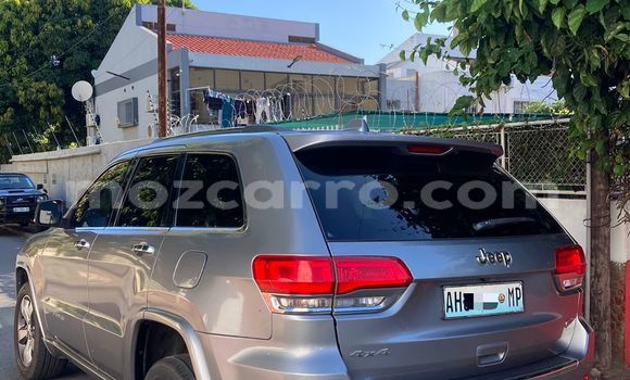 Tenga Tsaru Jeep Grand Cherokee Sirivha Mota in Maputo in Maputo Tenga Tsaru Jeep Grand Cherokee Sirivha Mota in Maputo in Maputo