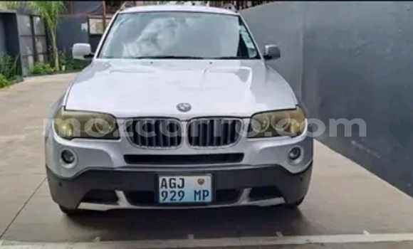 Tenga Tsaru BMW X3 Zvimwe Mota in Maputo in Maputo Tenga Tsaru BMW X3 Zvimwe Mota in Maputo in Maputo