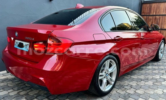 Comprar Usado BMW 3-Series Vermelho Carro em Maputo em Maputo Comprar Usado BMW 3-Series Vermelho Carro em Maputo em Maputo
