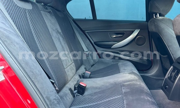 Comprar Usado BMW 3-Series Vermelho Carro em Maputo em Maputo Comprar Usado BMW 3-Series Vermelho Carro em Maputo em Maputo