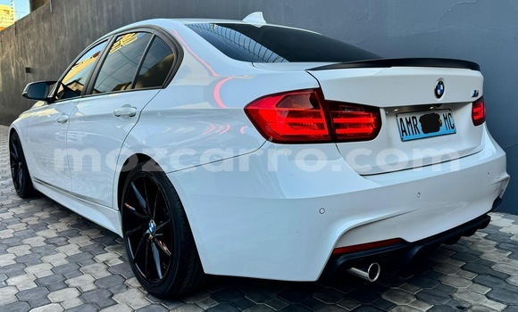 Comprar Usado BMW 3-Series Branco Carro em Maputo em Maputo Comprar Usado BMW 3-Series Branco Carro em Maputo em Maputo