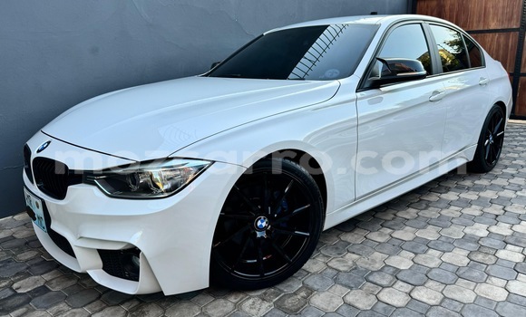 Comprar Usado BMW 3-Series Branco Carro em Maputo em Maputo Comprar Usado BMW 3-Series Branco Carro em Maputo em Maputo