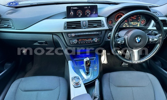 Comprar Usado BMW 3-Series Branco Carro em Maputo em Maputo Comprar Usado BMW 3-Series Branco Carro em Maputo em Maputo