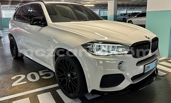 Nunua Ilio tumika BMW X5 Nyeupe Gari ndani ya Maputo nchini Maputo Nunua Ilio tumika BMW X5 Nyeupe Gari ndani ya Maputo nchini Maputo