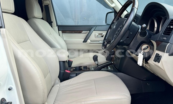 Comprar Usado Mitsubishi Pajero Branco Carro em Maputo em Maputo Comprar Usado Mitsubishi Pajero Branco Carro em Maputo em Maputo