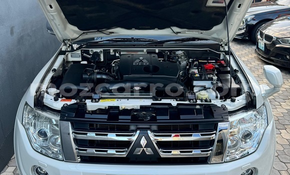Comprar Usado Mitsubishi Pajero Branco Carro em Maputo em Maputo Comprar Usado Mitsubishi Pajero Branco Carro em Maputo em Maputo