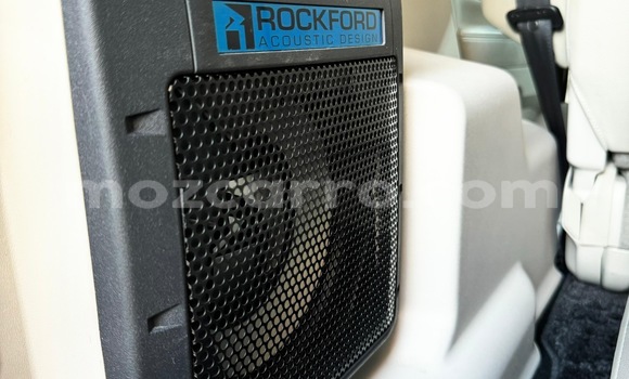 Comprar Usado Mitsubishi Pajero Branco Carro em Maputo em Maputo Comprar Usado Mitsubishi Pajero Branco Carro em Maputo em Maputo