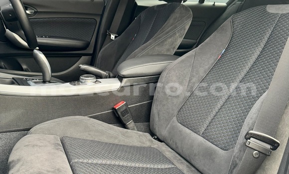 Comprar Usado BMW 1-Series Azul Carro em Maputo em Maputo Comprar Usado BMW 1-Series Azul Carro em Maputo em Maputo