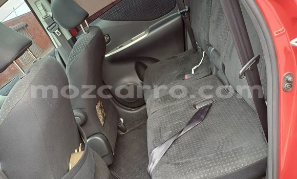 Comprar Usado Toyota Ractis Vermelho Carro em Maputo em Maputo Comprar Usado Toyota Ractis Vermelho Carro em Maputo em Maputo